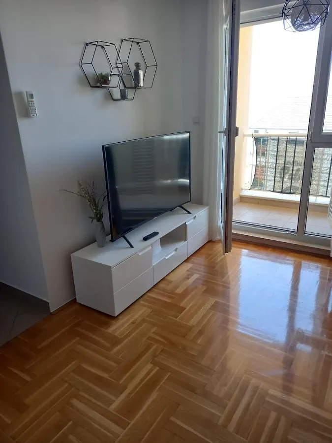 Apartment Lofos Trogir 0*,